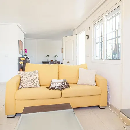 Holiday home 3 Bedroom Pet Friendly In Ciudad Quesada