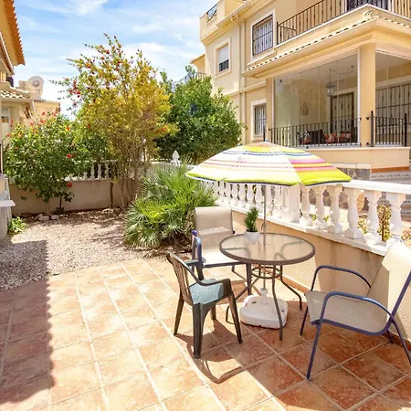 3 Bedroom Pet Friendly In Holiday home